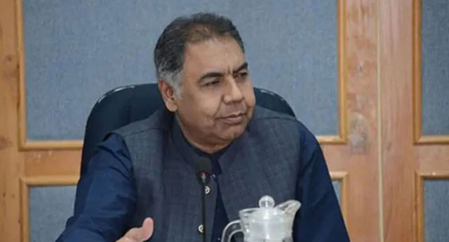 پی ٹی آئی سینیٹر