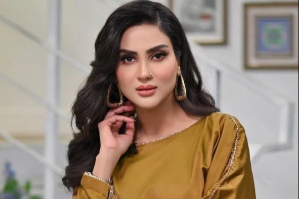 فضا علی نے ندا اور یاسر نواز کو دو ٹوک جواب دے دیا