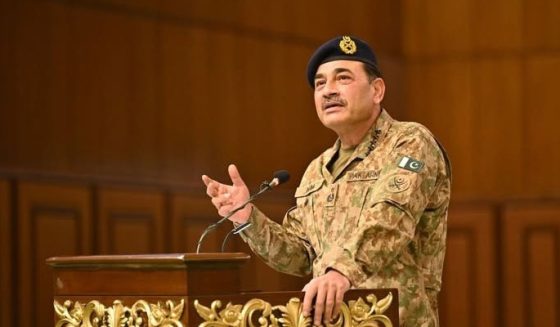 برطانوی جریدے فنانشل ٹائمز نے فیلڈ مارشل عاصم منیر کو کثیر الجہتی خارجہ پالیسی کا ماہر قرار دیدیا