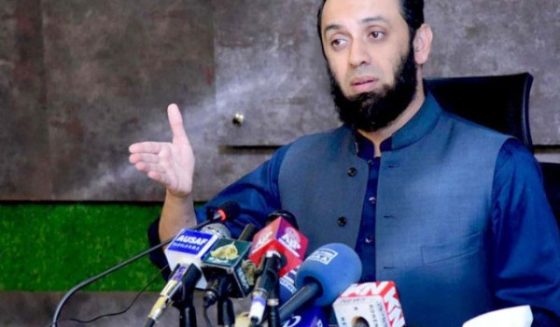 توشہ خانہ ٹو کیس میں عمران خان کی سزا کب شروع ہوگی؟ عطا تارڑ کا اہم بیان سامنے آگیا