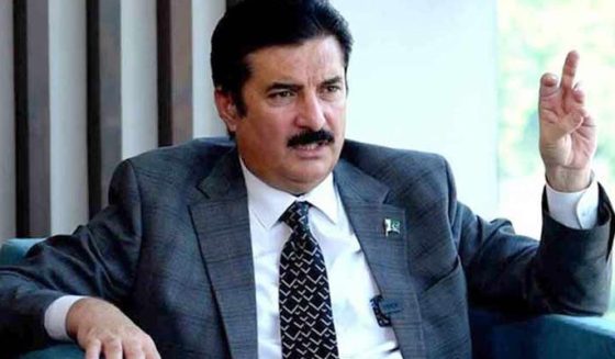 اسلام آباد یا پشاور بند کرنے سے عمران خان کی سزا ختم نہیں ہوگی: گورنر کے پی