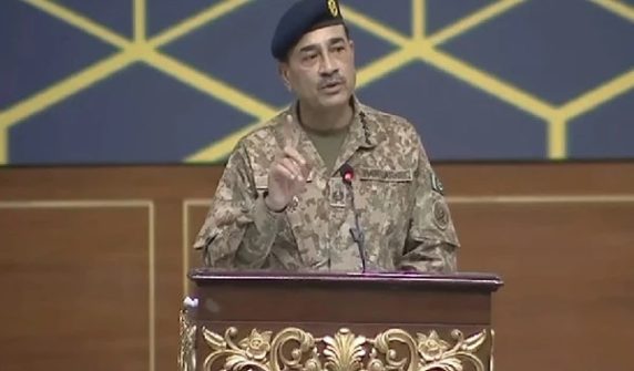 افغان طالبان کی پشت پناہی سے دہشت گرد ہمارے شہریوں اور بچوں کو نشانہ بنا رہے ہیں، فیلڈ مارشل