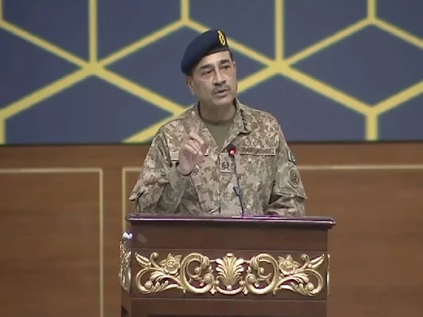 افغان طالبان کی پشت پناہی سے دہشت گرد ہمارے شہریوں اور بچوں کو نشانہ بنا رہے ہیں، فیلڈ مارشل