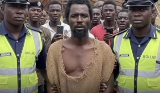 عالمی طوفان کی جعلی پیش گوئی، گھانا میں نبوت کا جھوٹا دعویٰ کرنے والا بے نقاب، پولیس نے گرفتار کرلیا