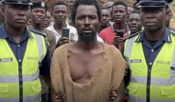 عالمی طوفان کی جعلی پیش گوئی، گھانا میں نبوت کا جھوٹا دعویٰ کرنے والا بے نقاب، پولیس نے گرفتار کرلیا