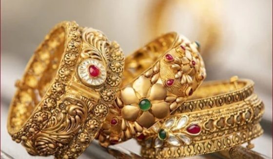 سونا مزید مہنگا؛ قیمت ایک بار پھر تاریخ کی بلند ترین سطح پر پہنچ گئی