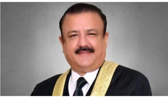 ڈگری کیس: اسلام آباد ہائیکورٹ کے جسٹس طارق جہانگیری جج کے عہدے کیلئے نااہل قرار
