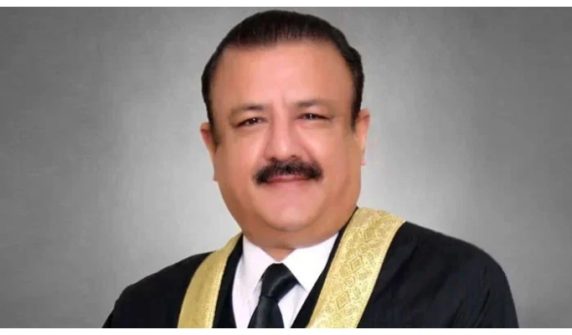 ڈگری کیس: اسلام آباد ہائیکورٹ کے جسٹس طارق جہانگیری جج کے عہدے کیلئے نااہل قرار