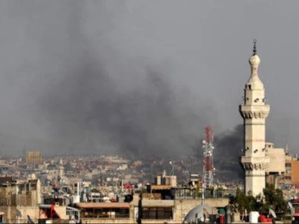 جمعہ کی نماز کے دوران شام کی مسجد میں دھماکا، تین نمازی جاں بحق