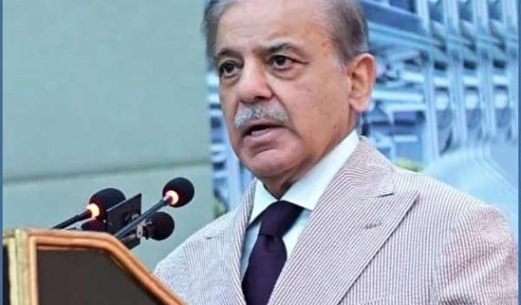 پاکستان میں ہر کسی کو مذہب پر عمل کی اجازت ہے، کسی کو من مانی کرنےکی اجازت نہیں دیں گے، وزیر اعظم