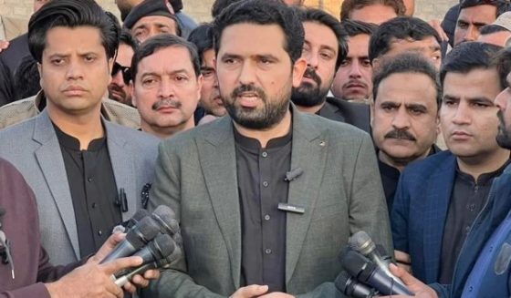 وزیراعلیٰ کے پی سہیل آفریدی کیخلاف اشتہاری کی کارروائی شروع