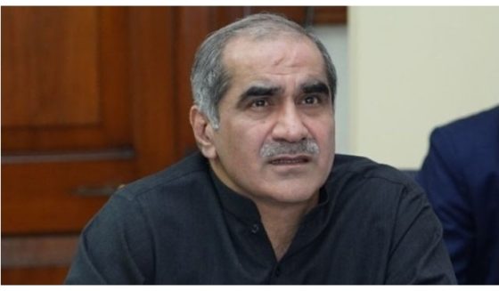 عمران خان نے اپنا مقدمہ خود خراب کیا ہے: خواجہ سعد رفیق