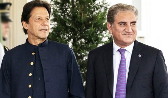 سابق پی ٹی آئی رہنماؤں کا وزیراعظم کو خط، شاہ محمود کو پیرول پر رہا کرنیکا مطالبہ، عمران خان نظرانداز