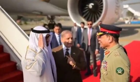 یو اے ای کے صدر کی وزیراعظم و فیلڈ مارشل سے ملاقاتیں، تجارت سمیت مختلف شعبوں میں تعاون بڑھانے پر اتفاق