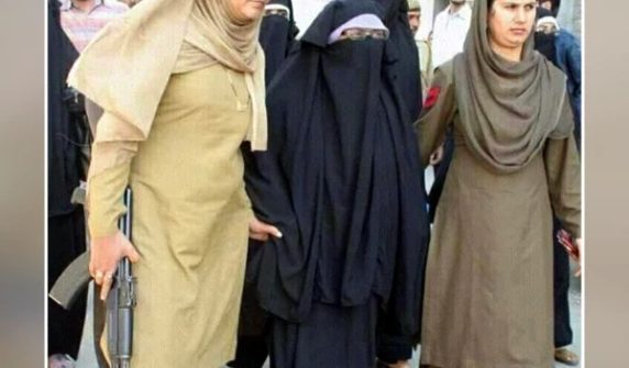 kashmirileaderasiaandrabi