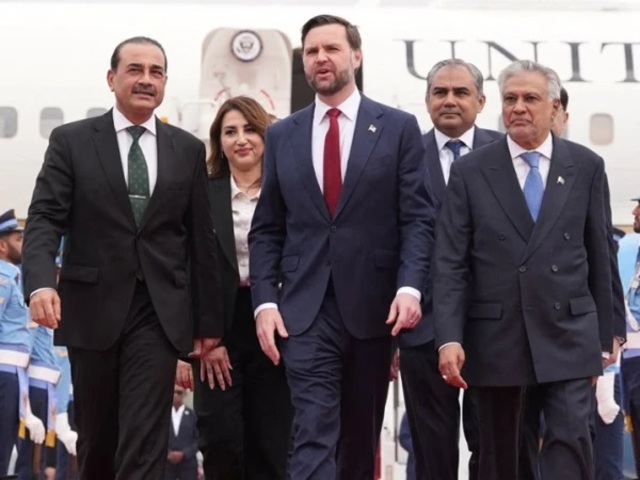 jdvancereceivedbyishaqdarandasimmuneer