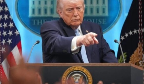 trumpsdeadlinestoiran