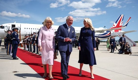 ukkingcharlesandkamilareachedus