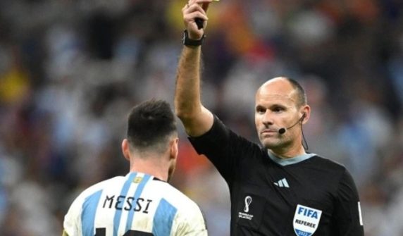 yellowcardfifaworldcup