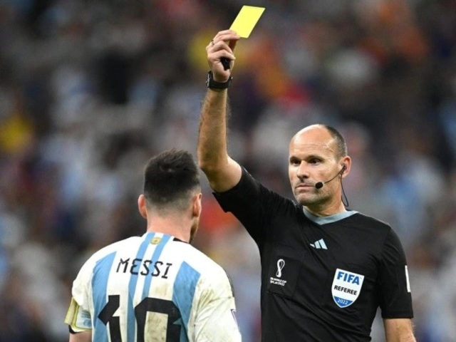 yellowcardfifaworldcup