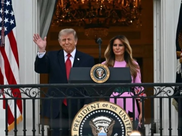 trumpadressinwhitehouse