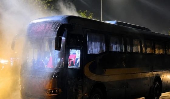 fireingujrattitansbus
