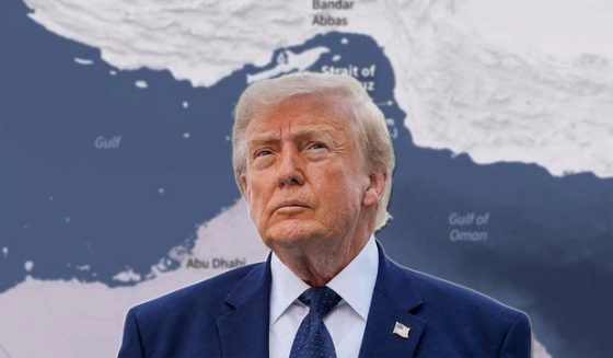 Donald Trump say about Strait of Hormuz