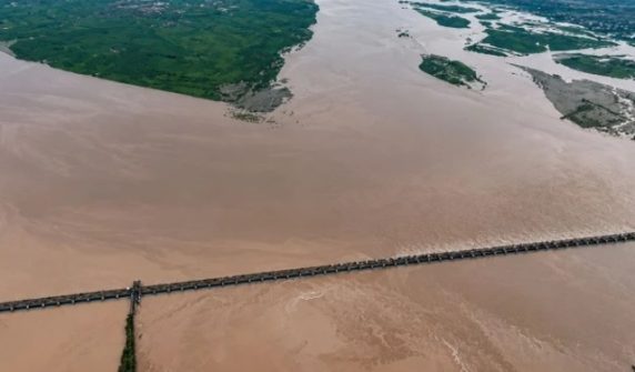 high level flood alert chenab river