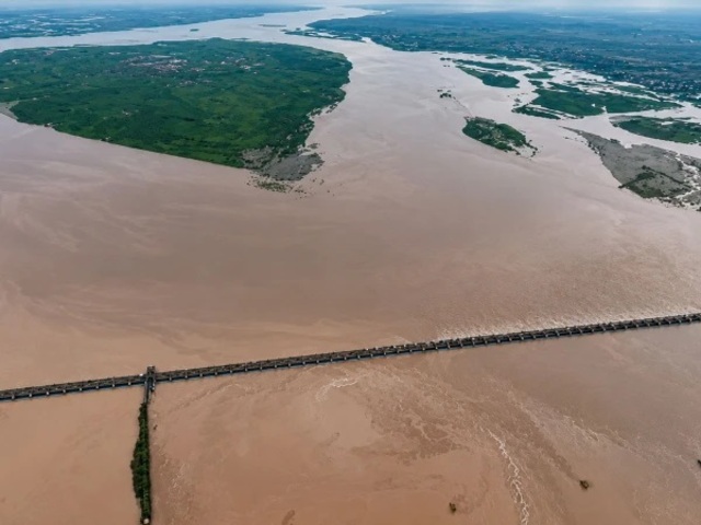 high level flood alert chenab river