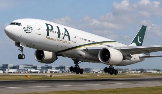 pia flight for manchester