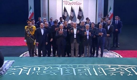 pm shahbaz and asim muneer at tehran