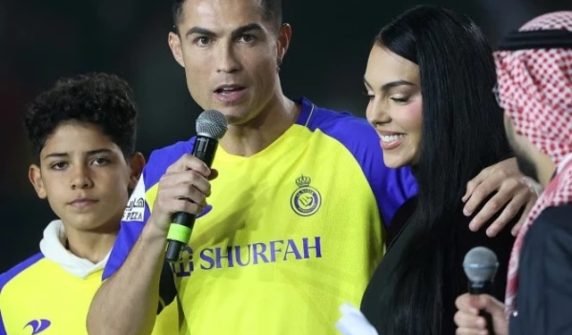 ronaldo announce retirement