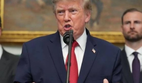 trump announce economic d day against iran