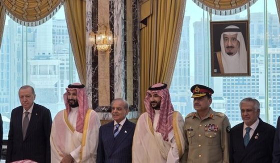 turkey saudi arabia and pakistan sign trilateral defense agreement