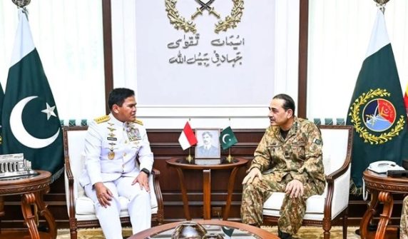 CDF Munir reaffirms Pakistan's commitment to boosting defence ties with Indonesia