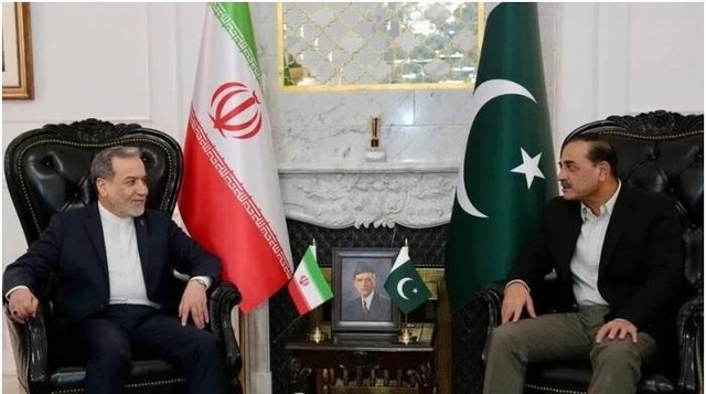 asim munir and abbas araqchi talk