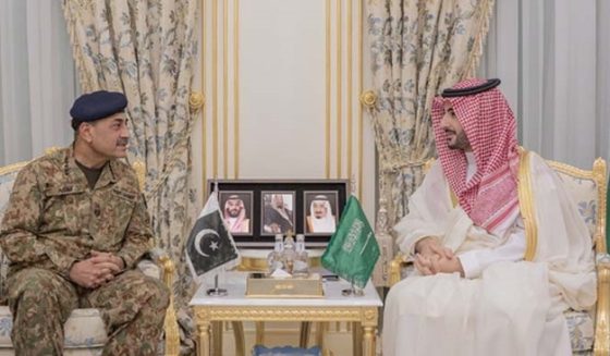 asim munir met prince khalid bin salman