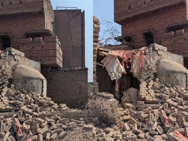 bomb blast in peshawr police checkpost