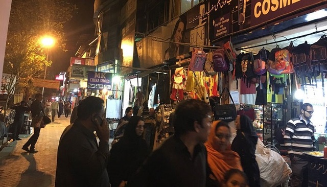orders issued to close markets at 9 pm