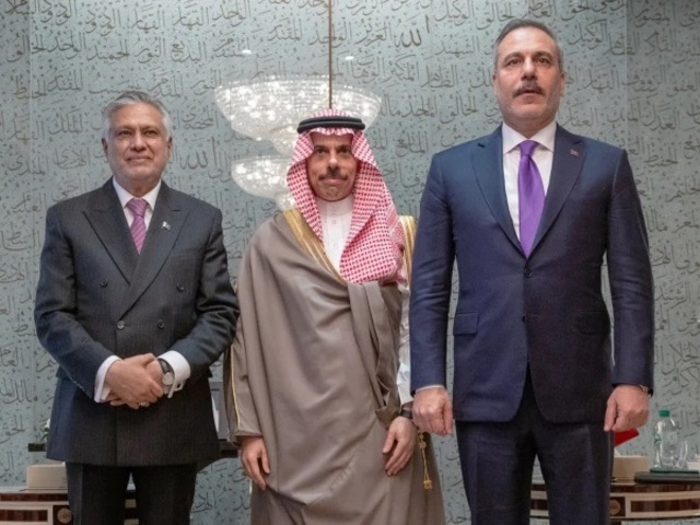pakistan saudi arabia and turkiye to hold urgent military chiefs meeting