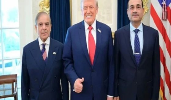 trump praises asim munir and pm shehbaz