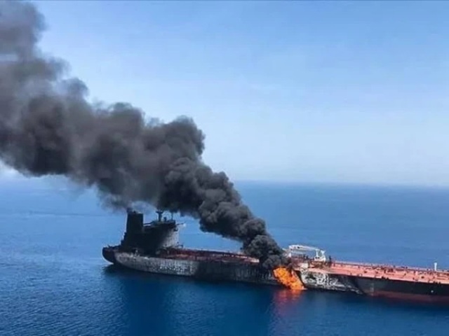us attacks iranian tanker near kharg island