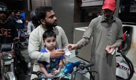 IMF demands immediate end to the broad-based fuel scheme.