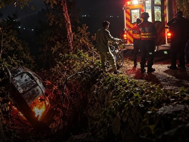 muree van fall from hill
